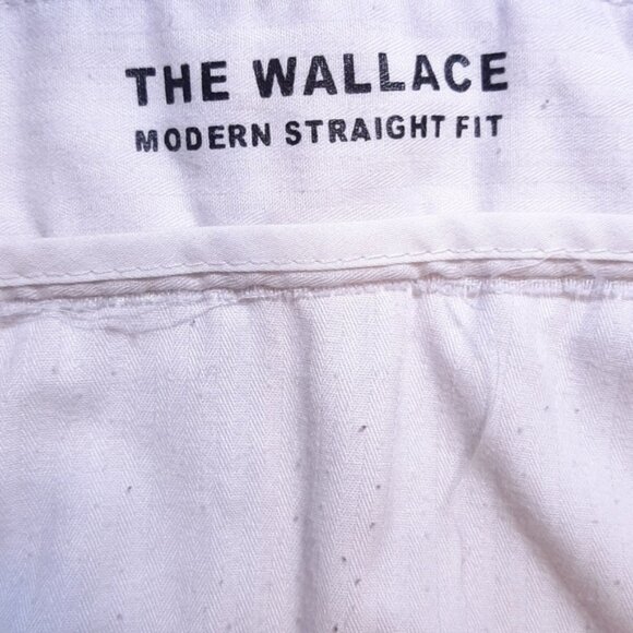 FRANK AND OAK The Wallace Shorts Modern Straight Fit Burgundy Polka Dot - Picture 9 of 12